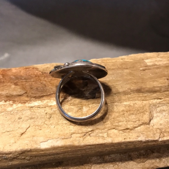 Navajo Sterling Silver & Turquoise Ring - Picture 7 of 8